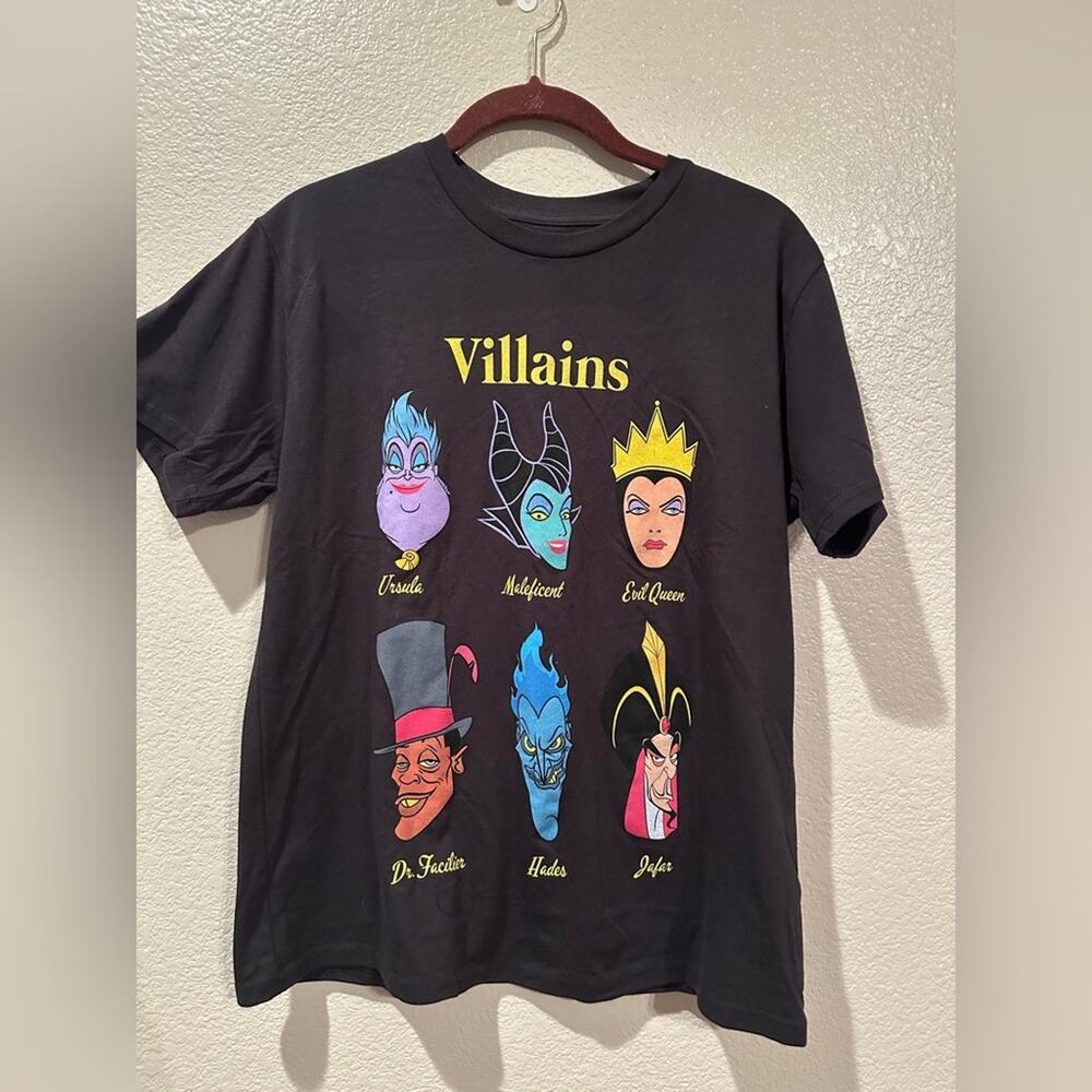 NWOT Disney Villains Face tee Ursula Maleficent Queen Facilier Hades Jafar L